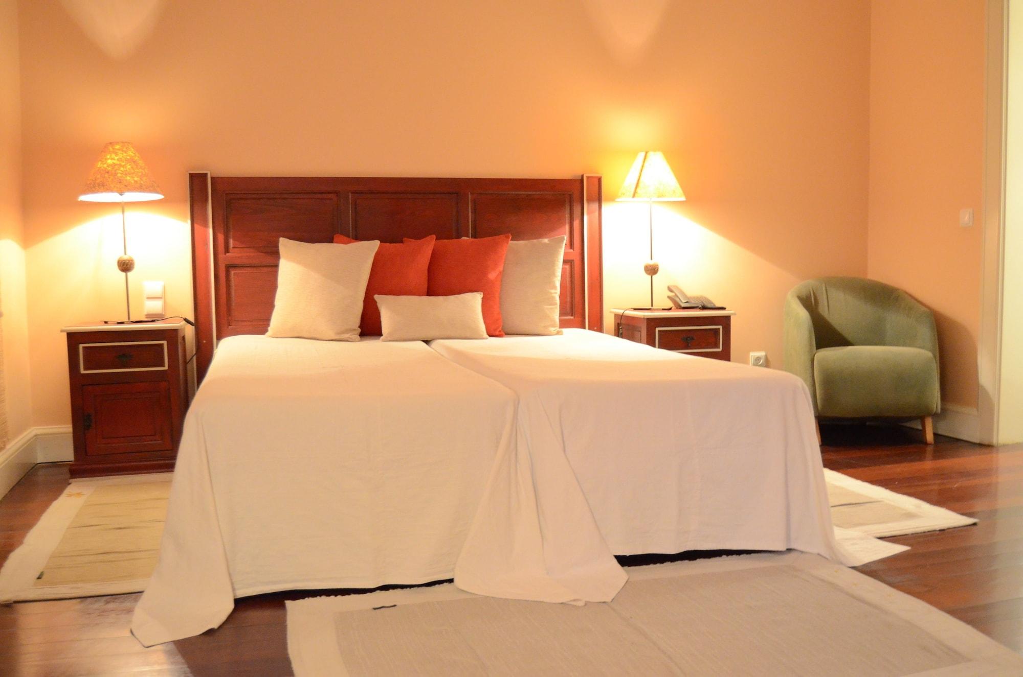 פונשל Residencial Mariazinha By Petit Hotels מראה חיצוני תמונה